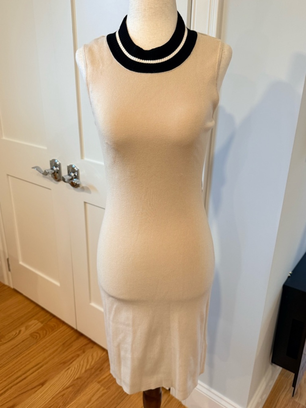 House of Harlow Cream Knit Midi Dress with Black-Trim Collar and Back Cut-Out